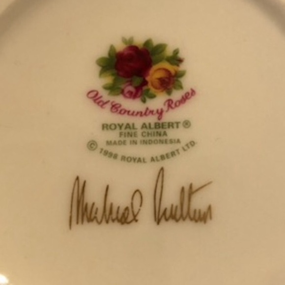 Royal Albert Old Country Roses Afternoon Tea - Picture 7 of 8